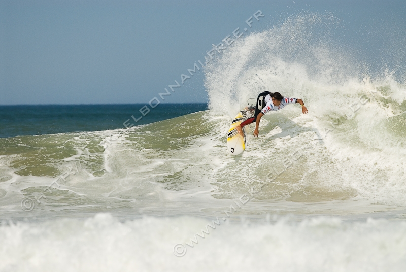 NIKON D200 - 300.0 mm f/4.0
